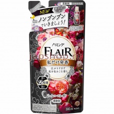 Ополаскиватели, Кондиционеры, 407832 KAO Flair Fragrance Rich Floral Арома кондиционер для белья, фруктово ягодный аромат с цветочными нотами, мягкая упаковка, 380 мл