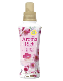 362012 LION Aroma Rich Sakura Кондиционер для белья 400мл. 362012