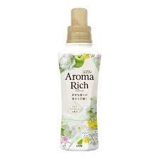 LION Aroma Rich Ellie Кондиционер для белья  с фруктово-цветочным ароматом 480 мл 353140